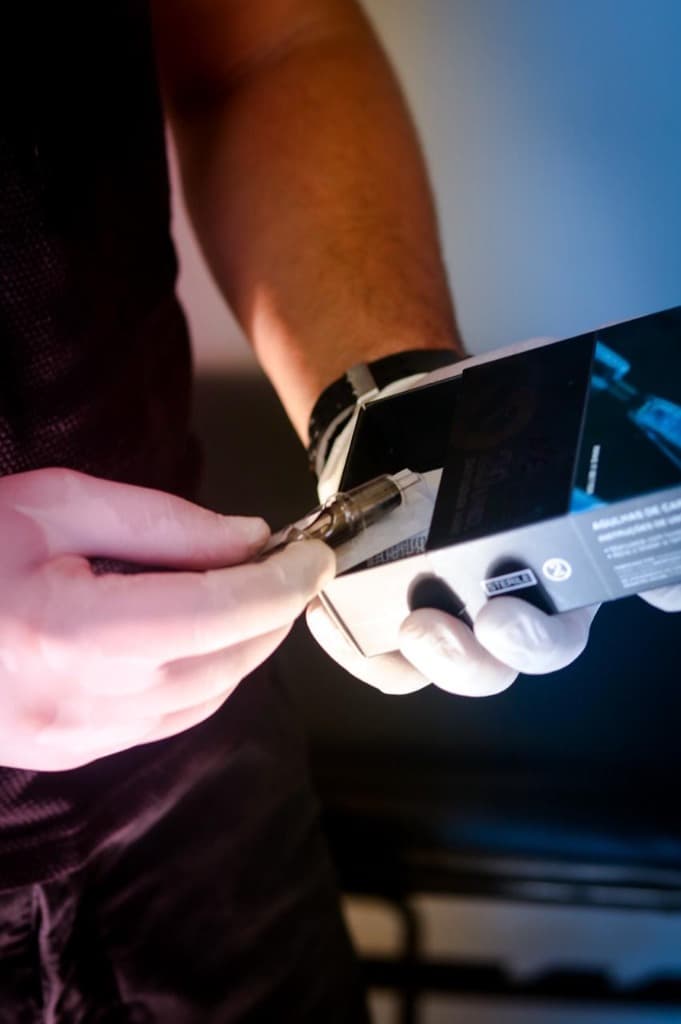 Agulhas e materiais premium descartáveis