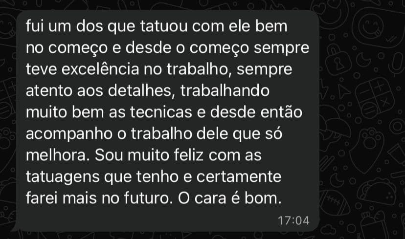 Depoimento de cliente satisfeito via WhatsApp